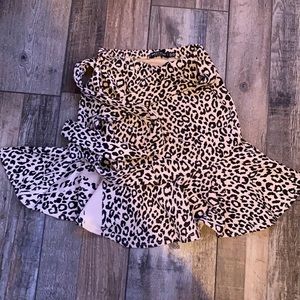 Nasty Gal: Leopard print skirt (never worn)